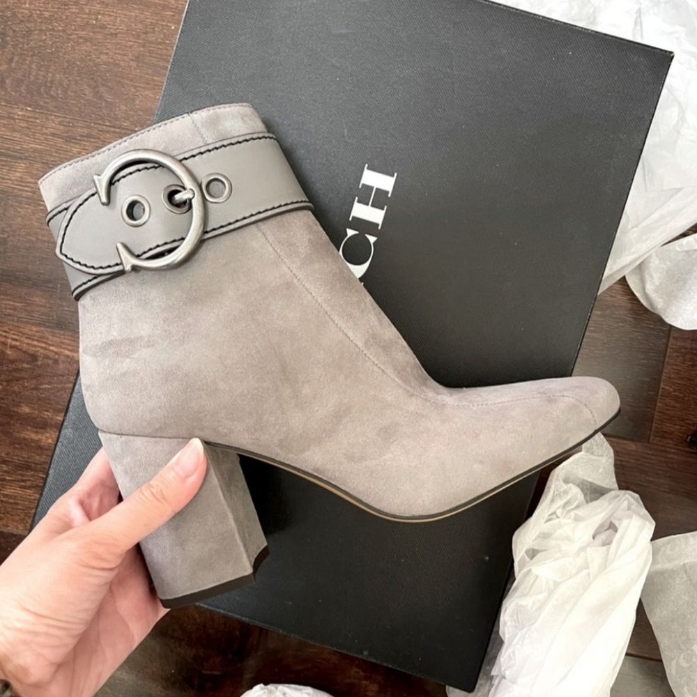 Coach 7.5 boots